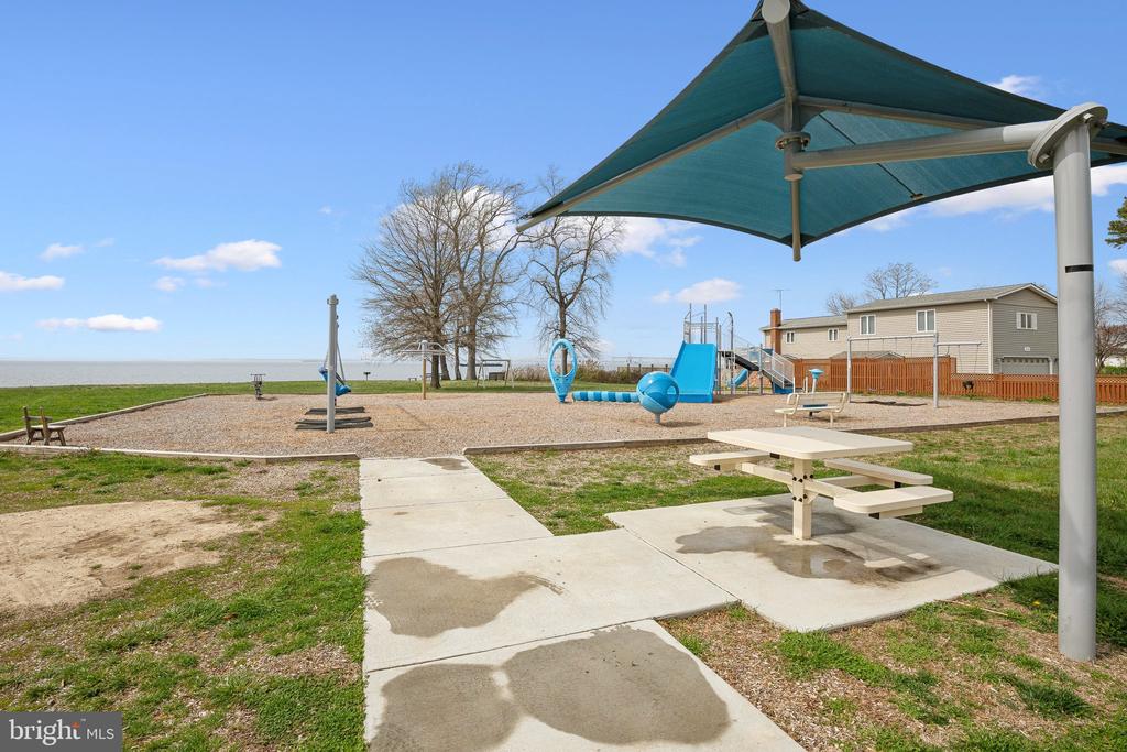 1003 BAYSIDE DRIVE