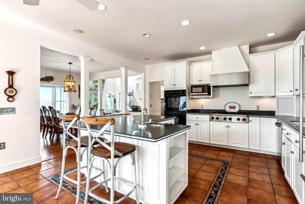 245 LIGHTHOUSE VIEW DRIVE