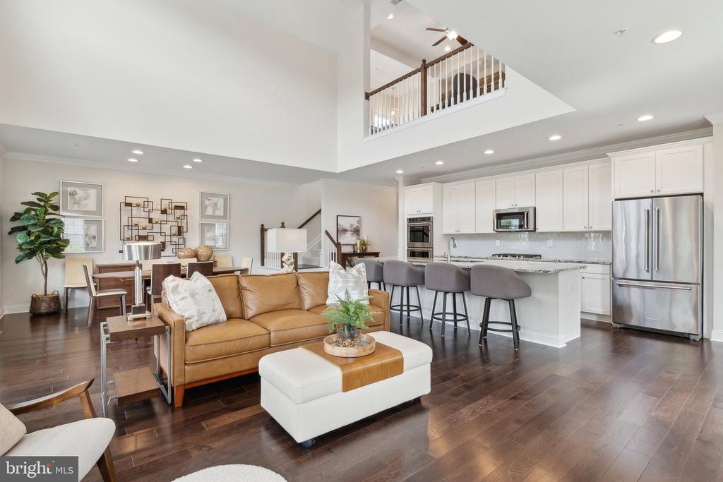 8071 FOX SQUIRREL WAY