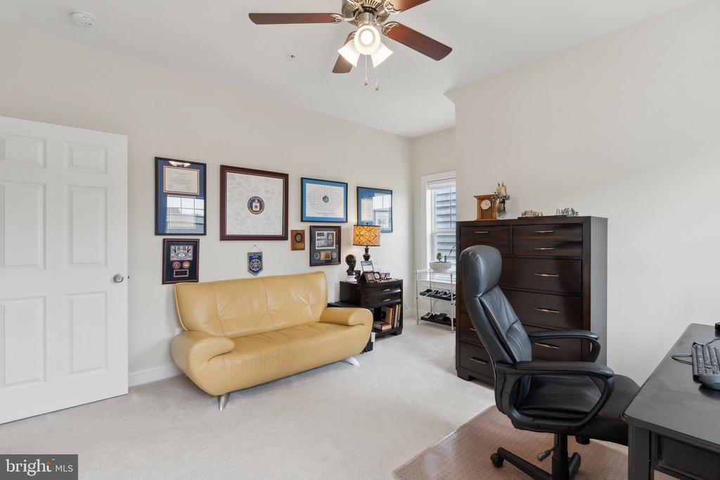8071 FOX SQUIRREL WAY