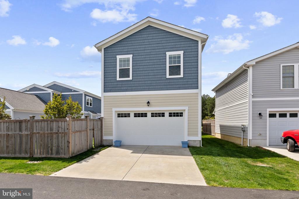 8071 FOX SQUIRREL WAY