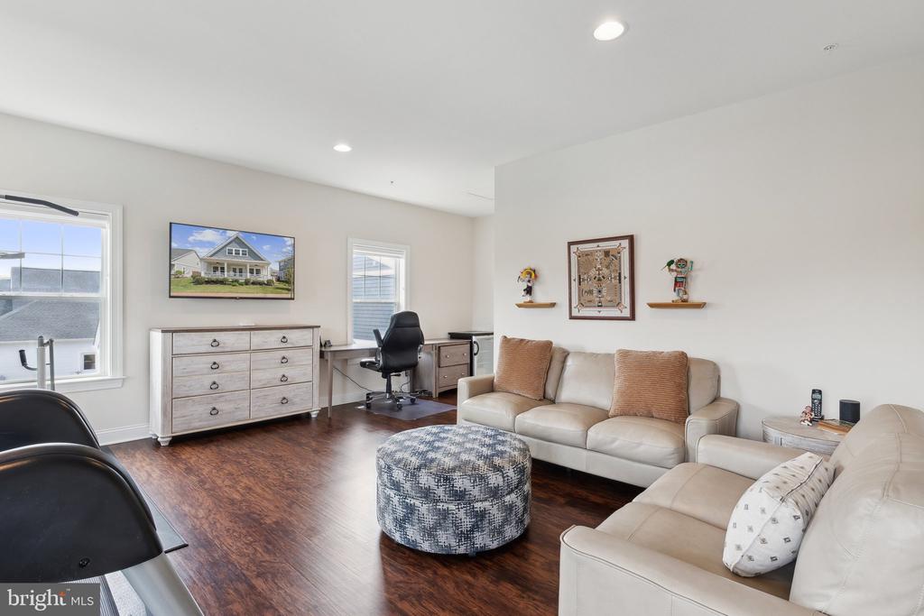 8071 FOX SQUIRREL WAY