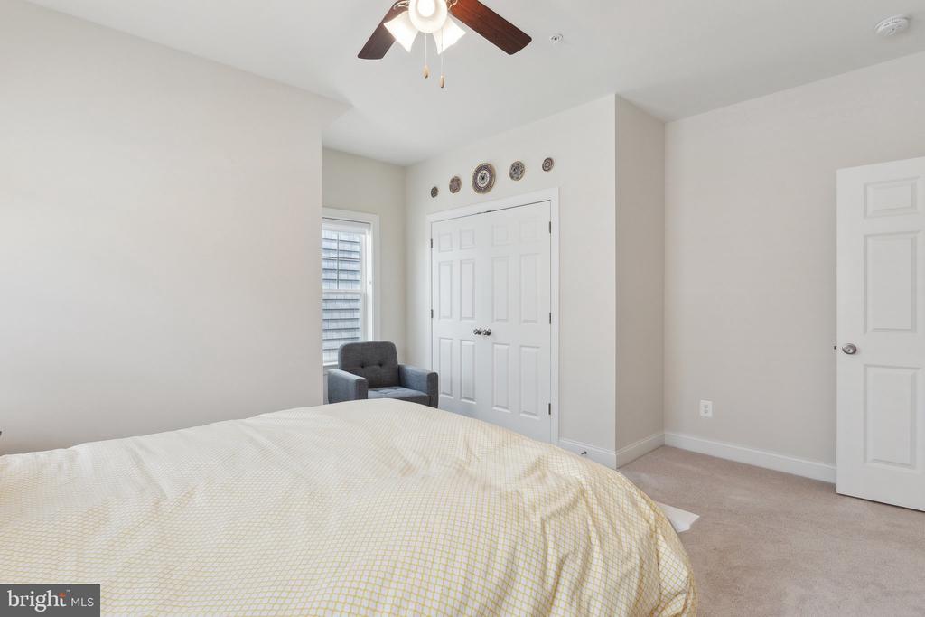 8071 FOX SQUIRREL WAY