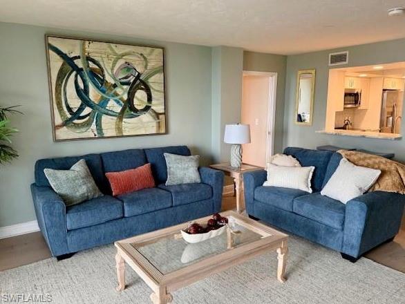 11030 Gulf Shore DR # 401