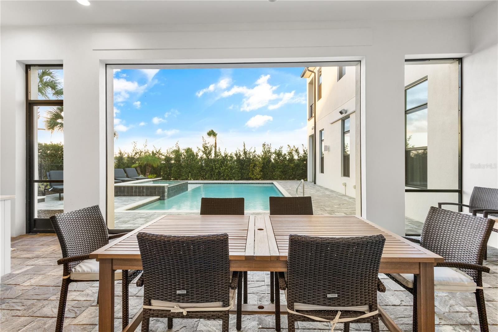 450 MUIRFIELD LOOP