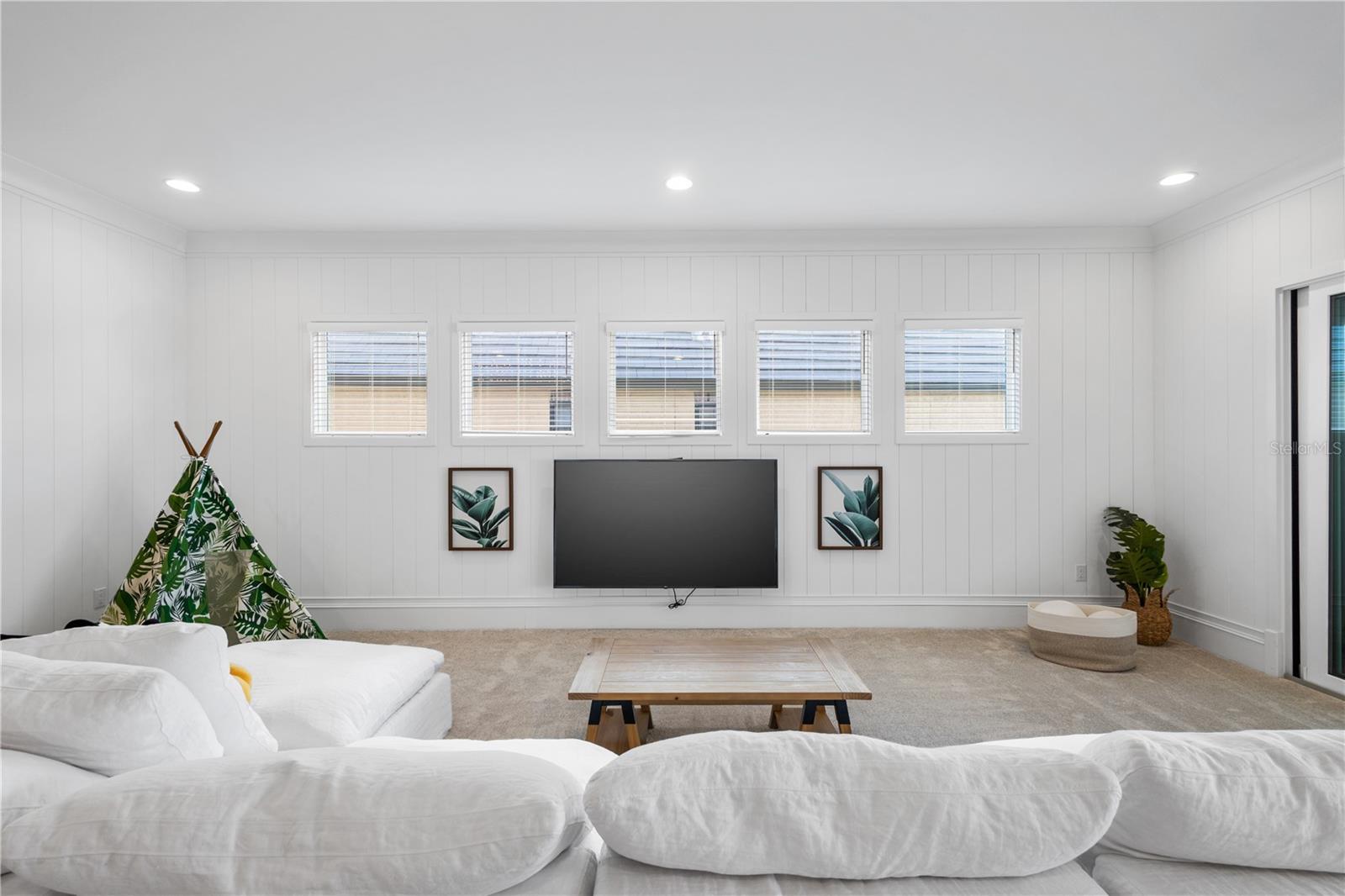 450 MUIRFIELD LOOP