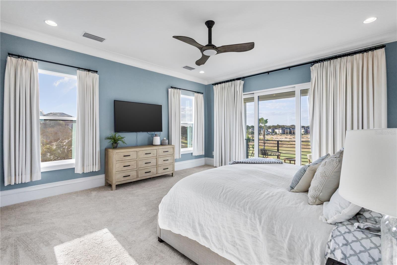 450 MUIRFIELD LOOP