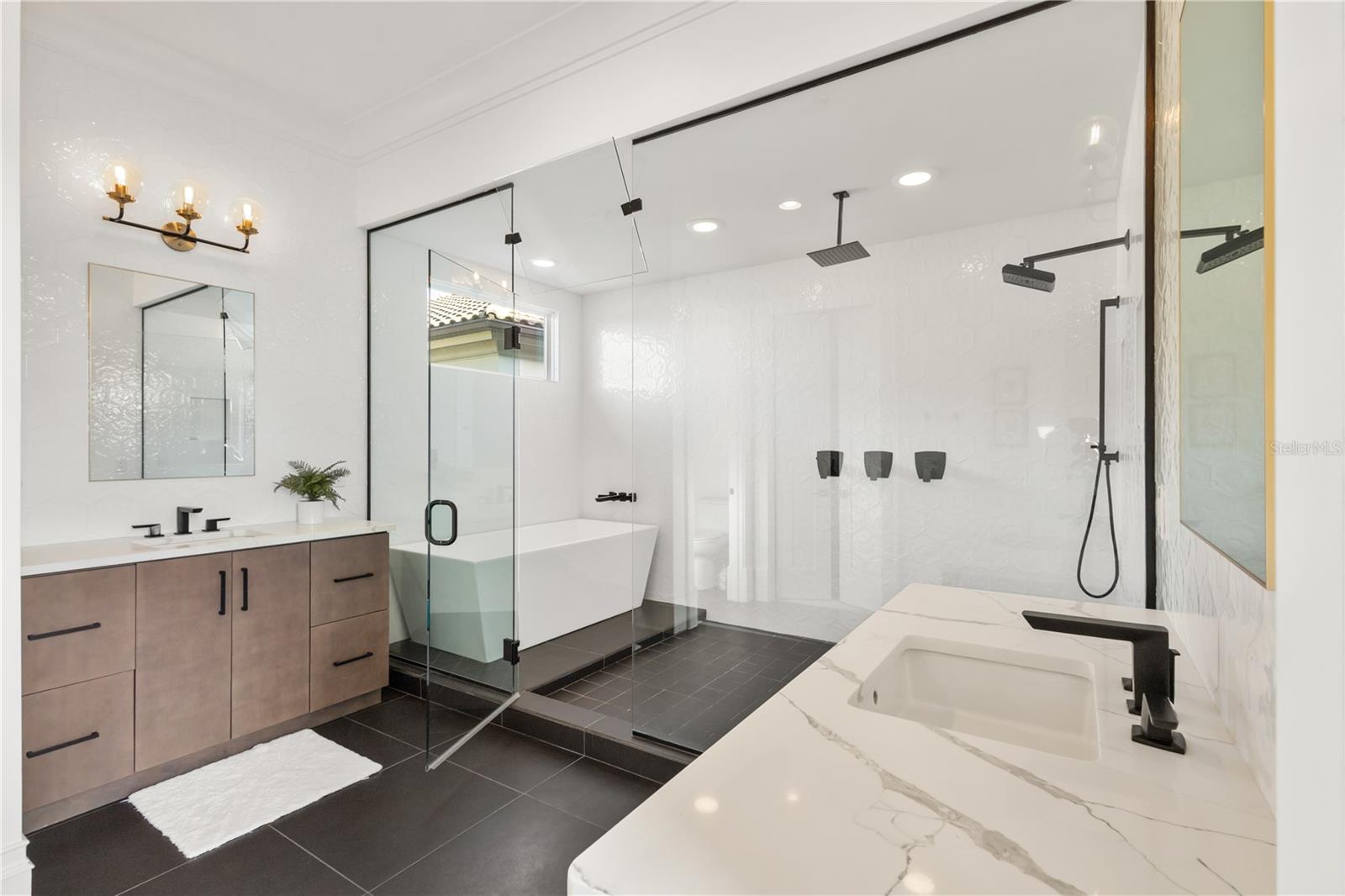 450 MUIRFIELD LOOP