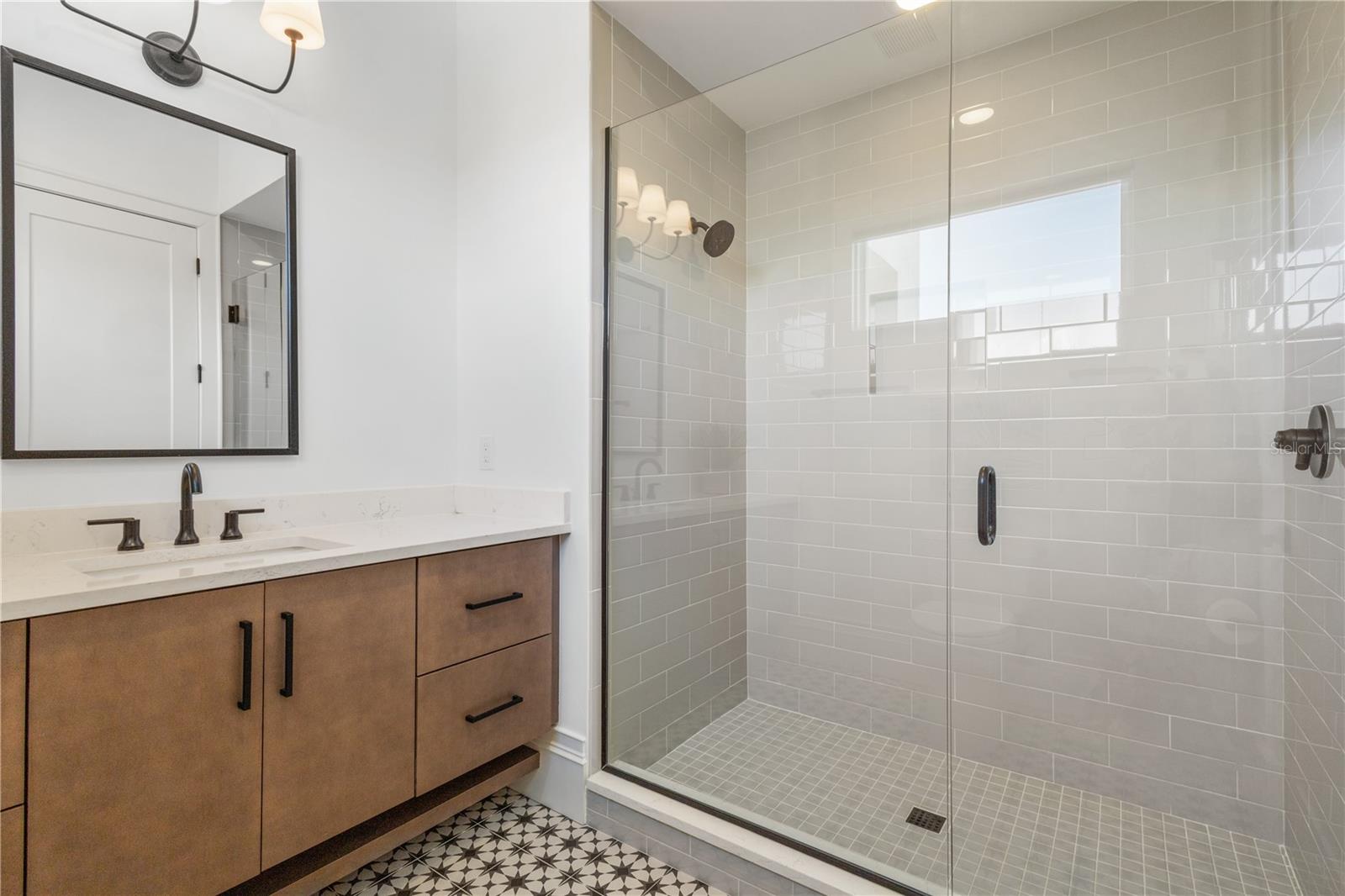450 MUIRFIELD LOOP