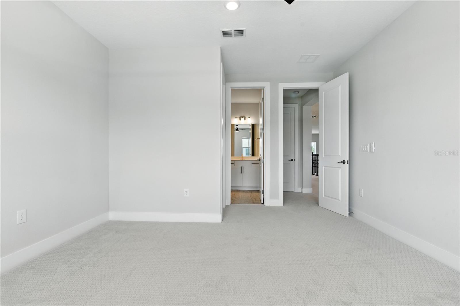 3198 SAILING PIER AVE