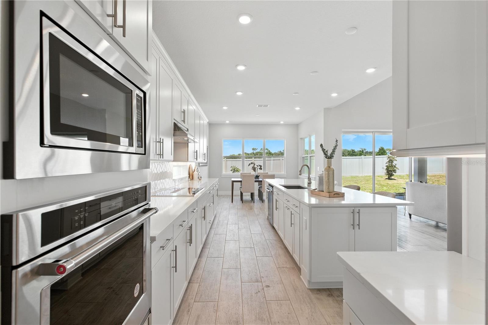 3198 SAILING PIER AVE