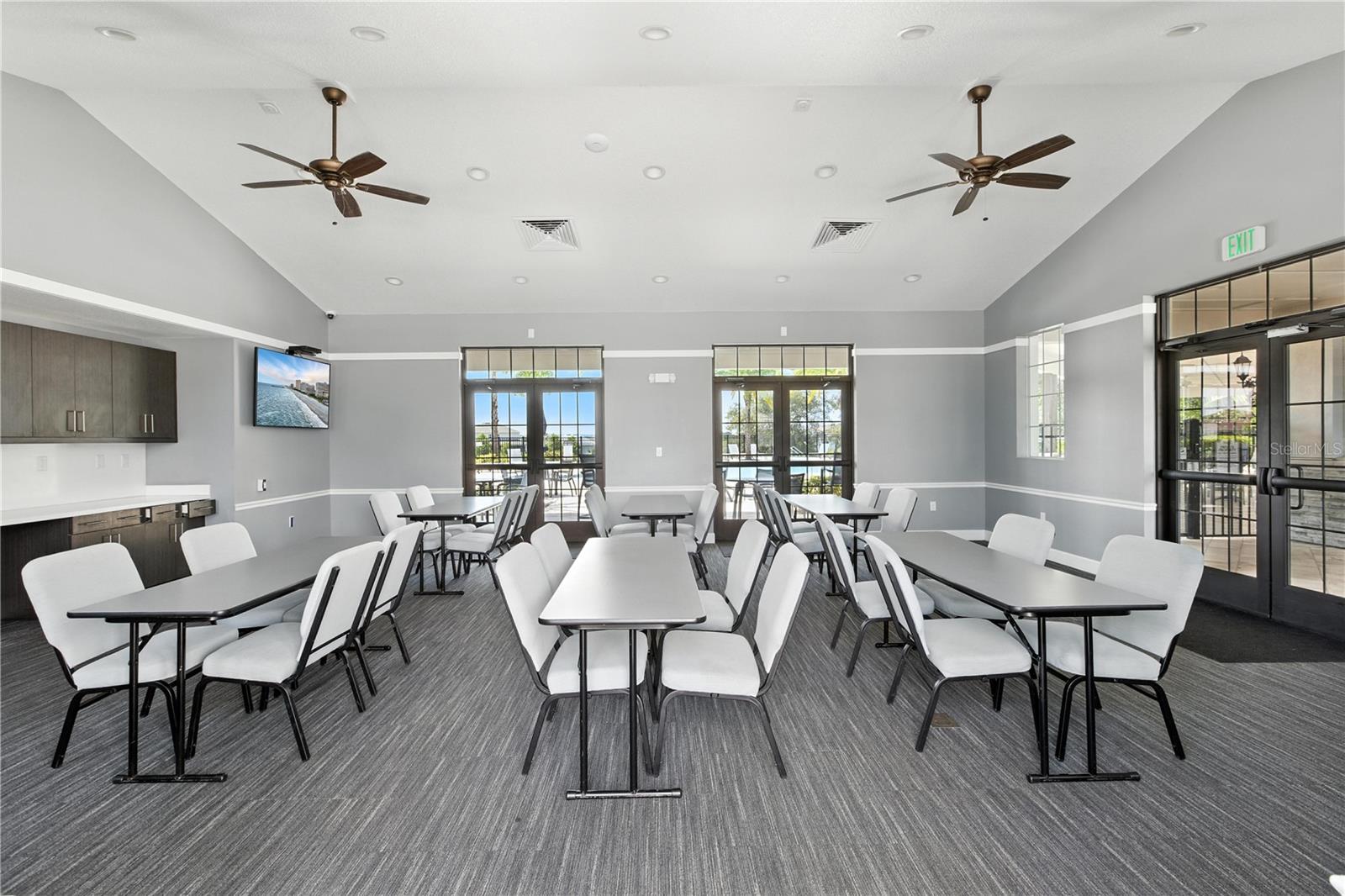 3198 SAILING PIER AVE