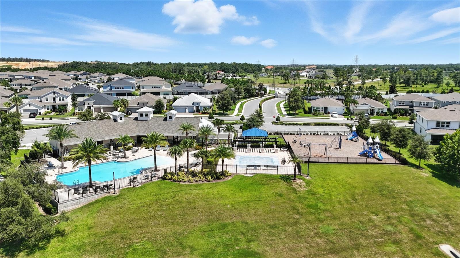 3198 SAILING PIER AVE