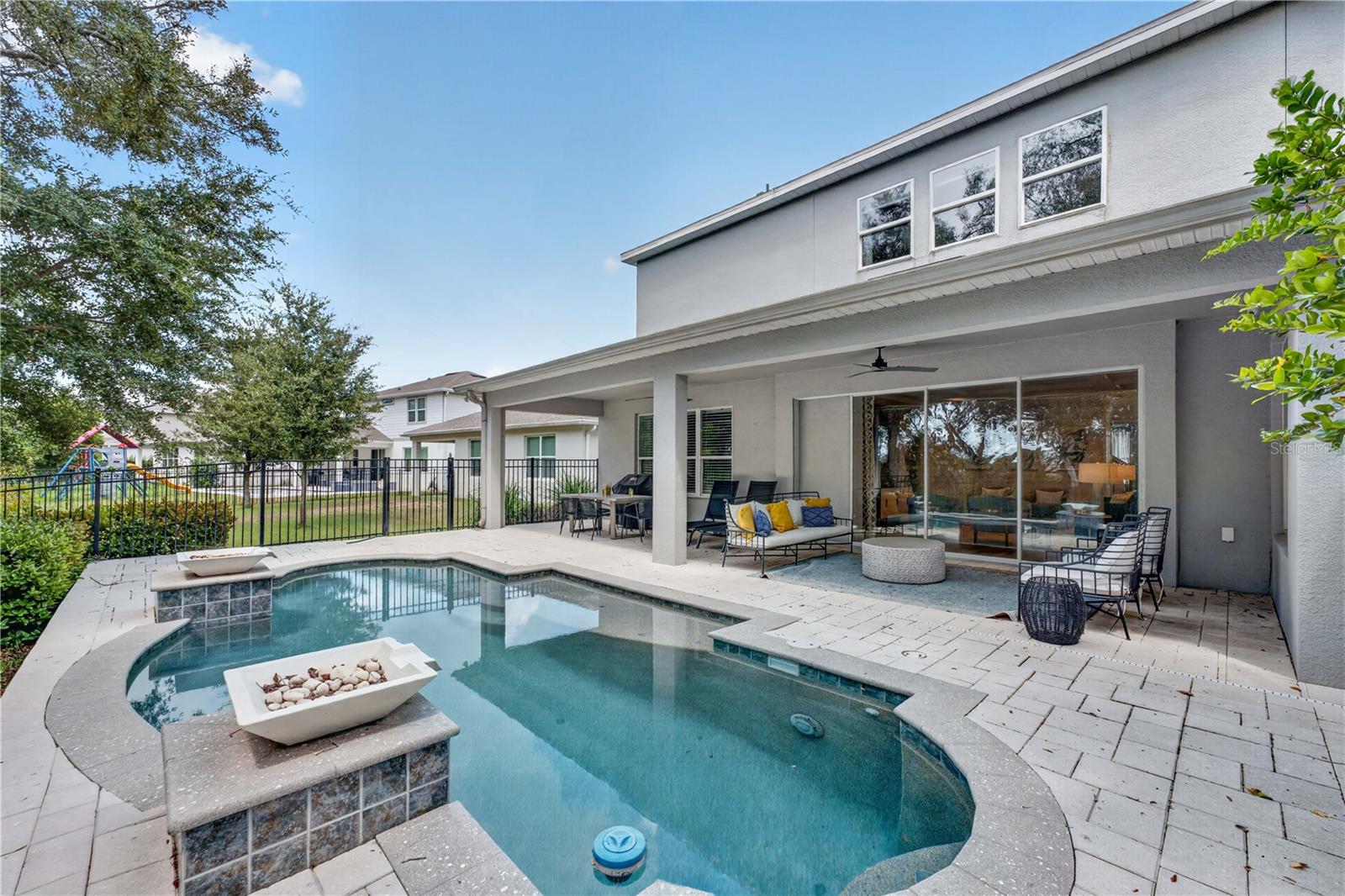 3324 BUOY CIR