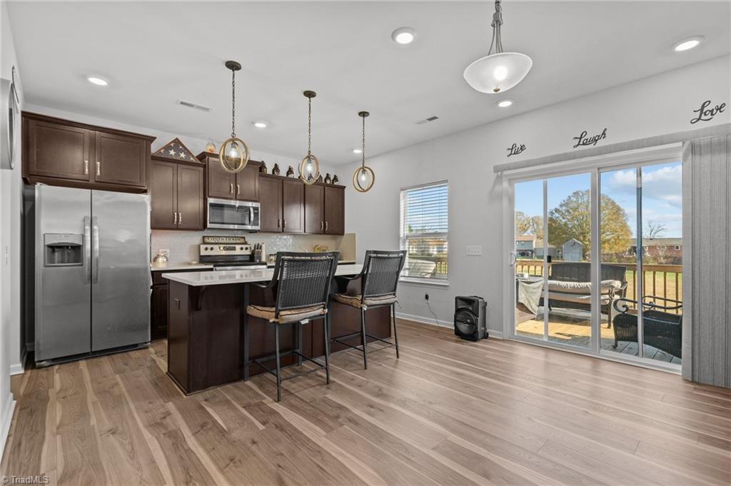 907 Walkertown Guthrie Road, Winston-Salem