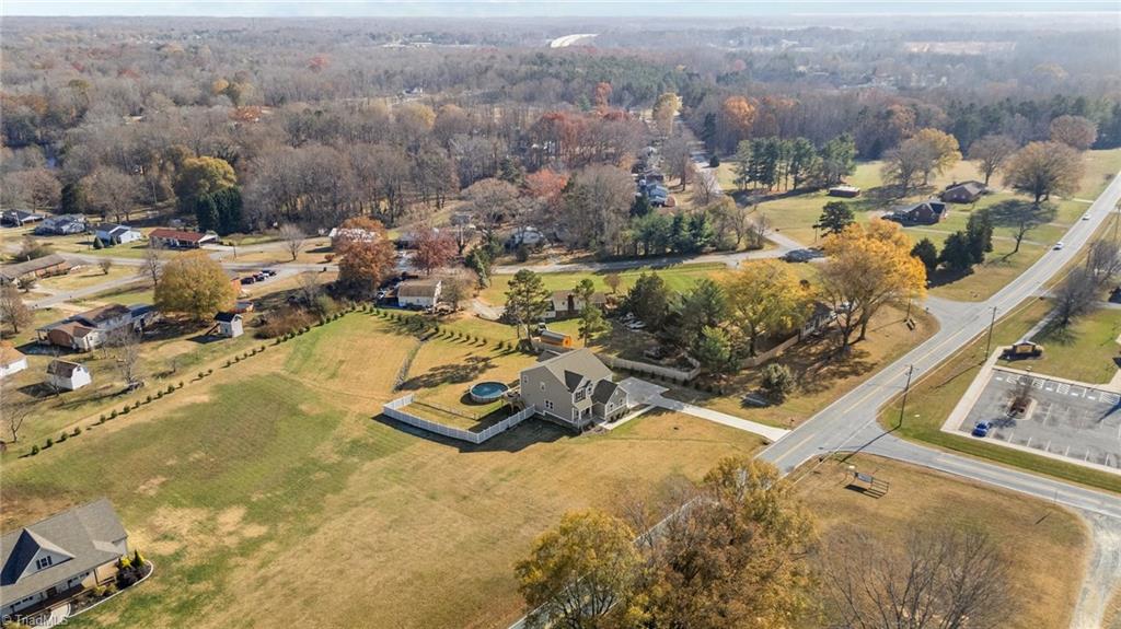 907 Walkertown Guthrie Road, Winston-Salem