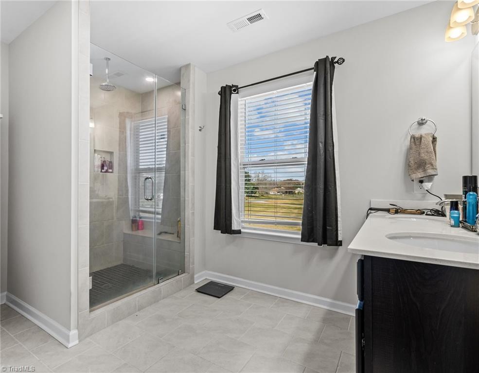 907 Walkertown Guthrie Road, Winston-Salem