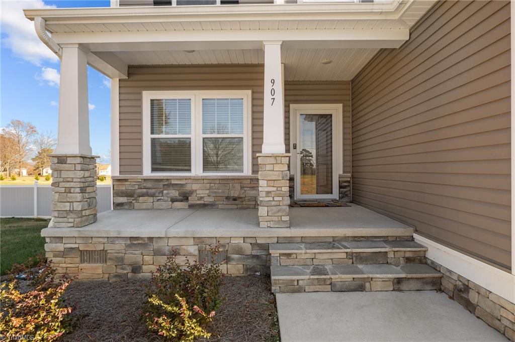 907 Walkertown Guthrie Road, Winston-Salem