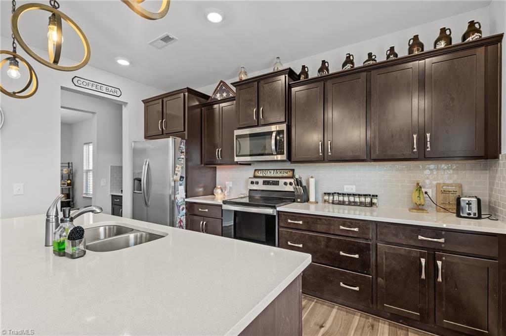907 Walkertown Guthrie Road, Winston-Salem