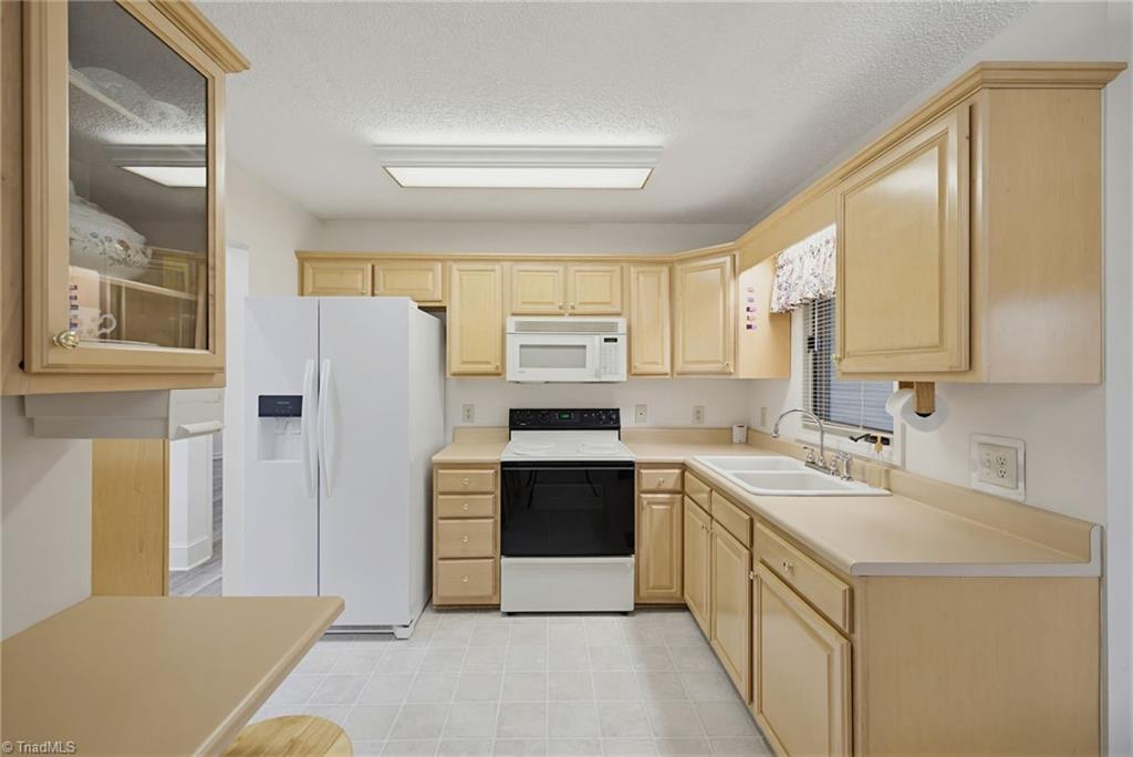 104 Willowbrook Drive