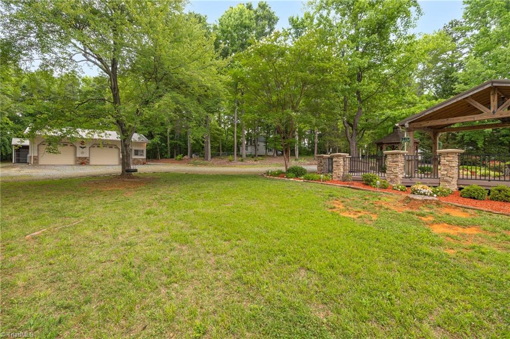 104 Willowbrook Drive