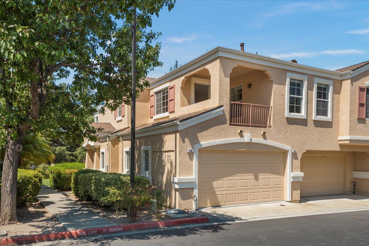 848 Monarch CIR