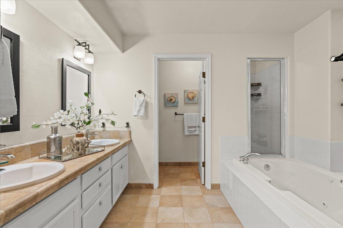 151 Orchard Oak CIR