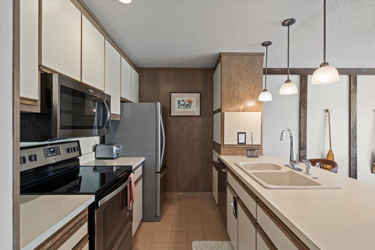101 Shell DR 211