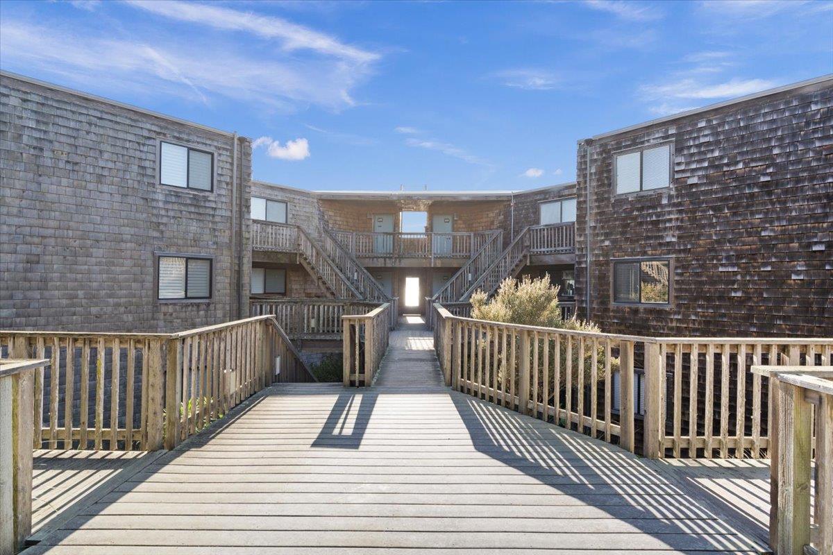 101 Shell DR 211