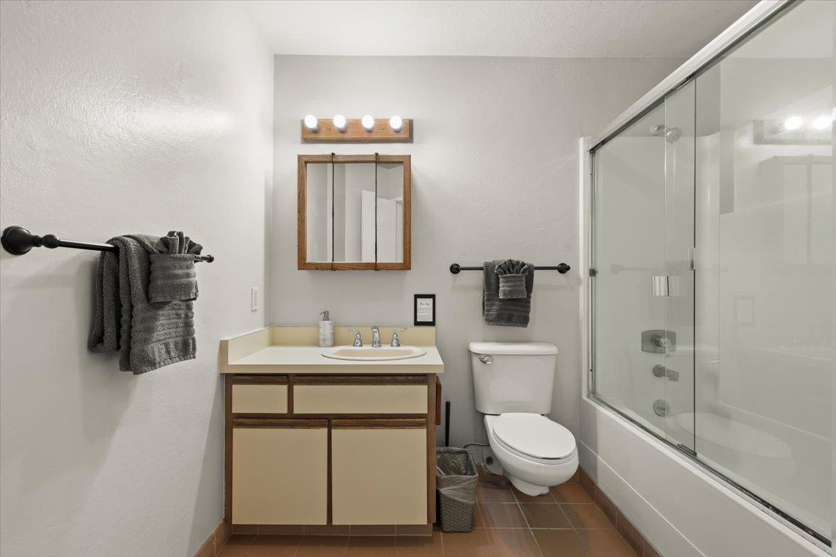 101 Shell DR 211