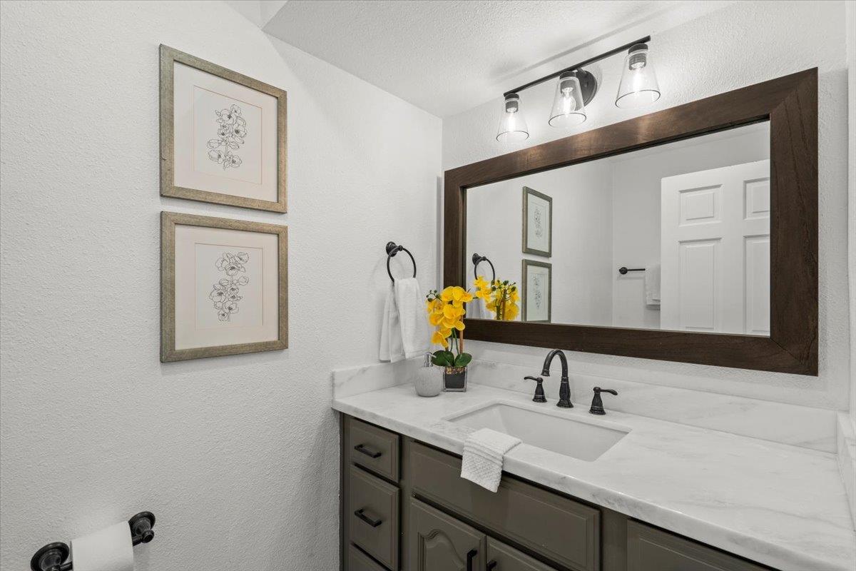 16385 Jackson Oaks DR