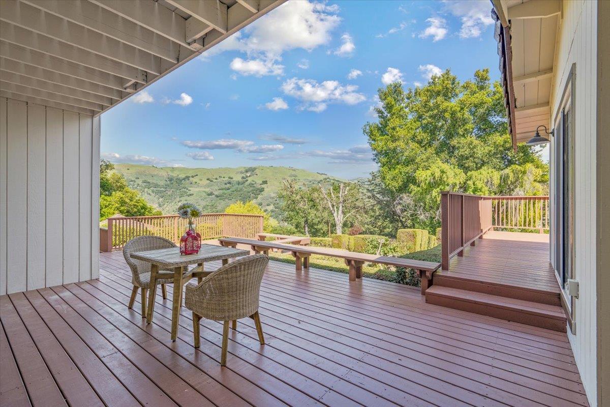 16385 Jackson Oaks DR