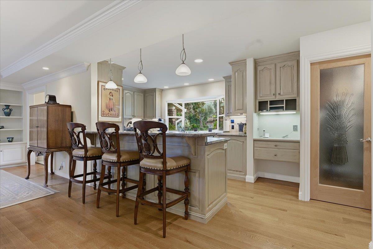 19095 Saratoga Glen Place