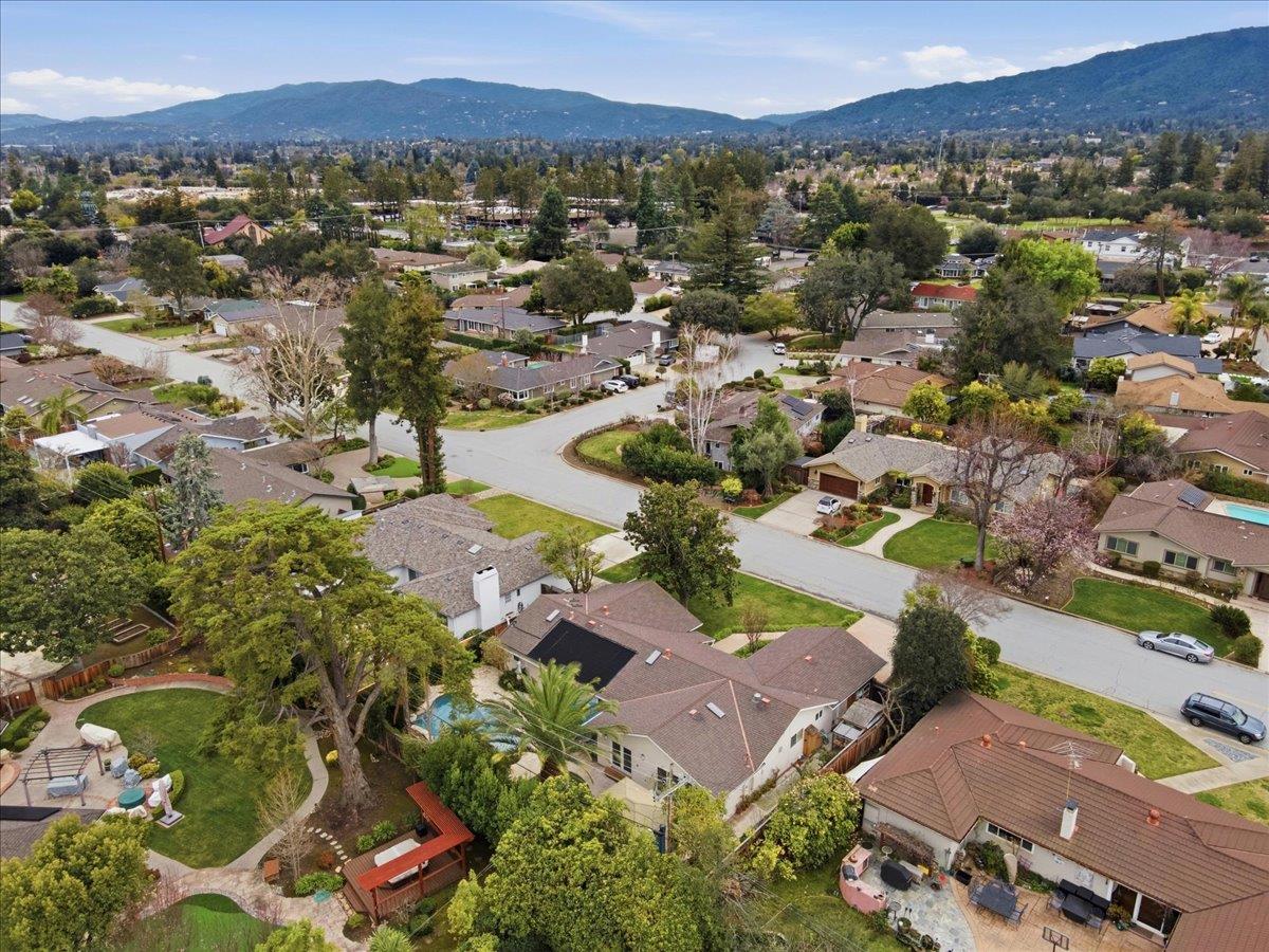 19095 Saratoga Glen Place