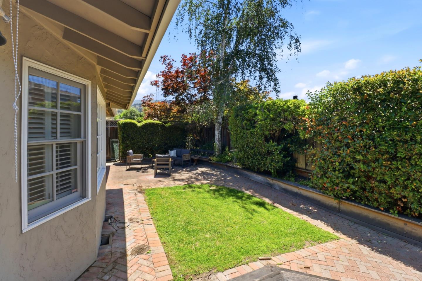 227 Howes Drive