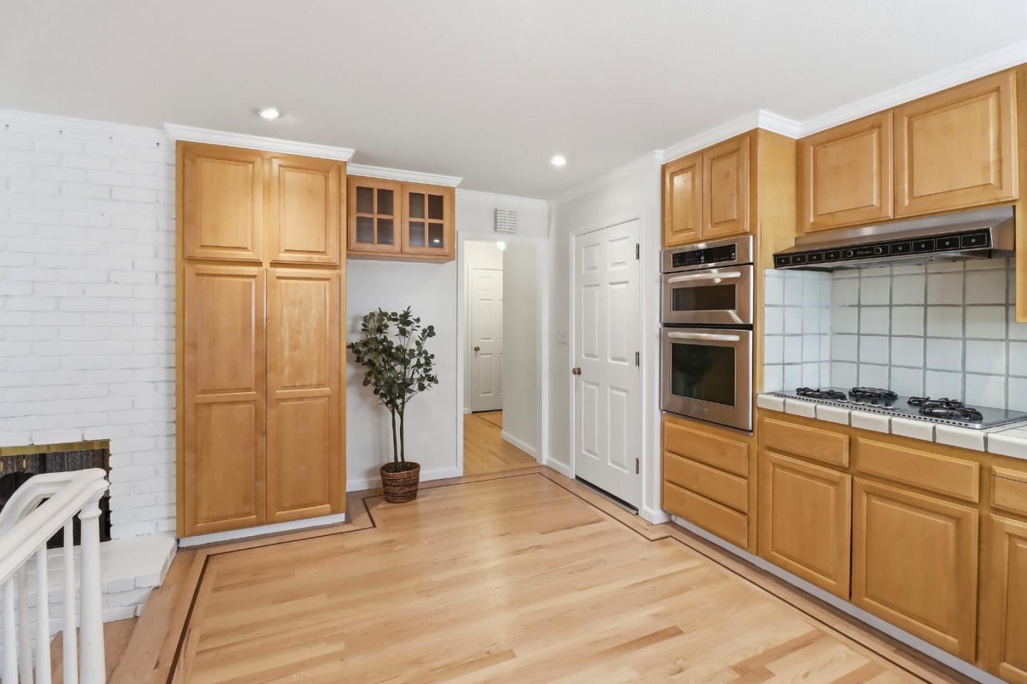 227 Howes Drive
