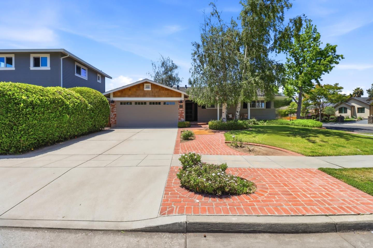 227 Howes Drive