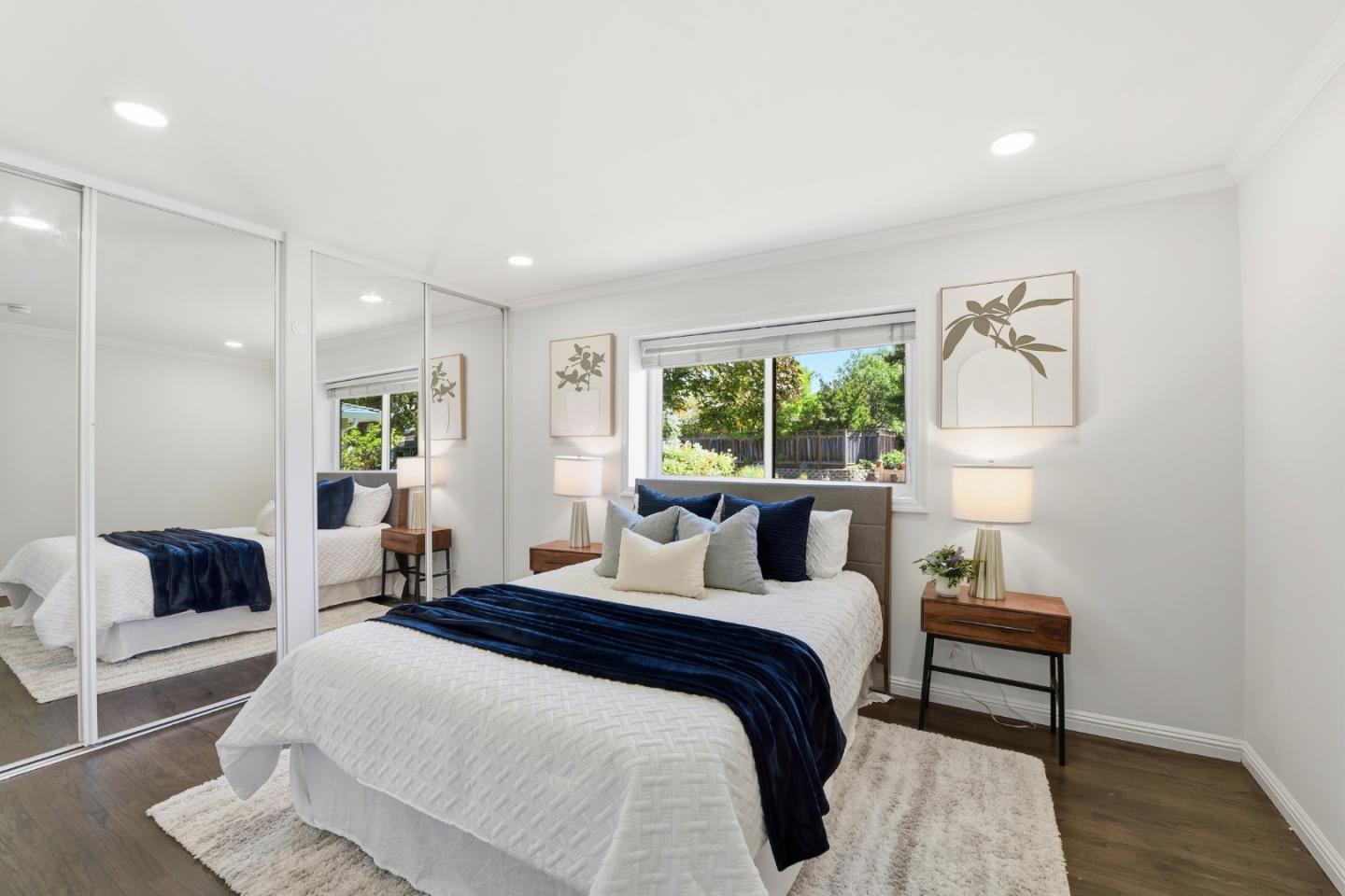 1683 Hyacinth Lane
