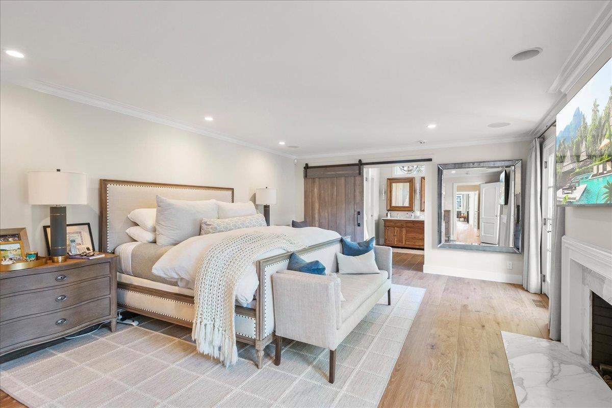 130 Longmeadow DR