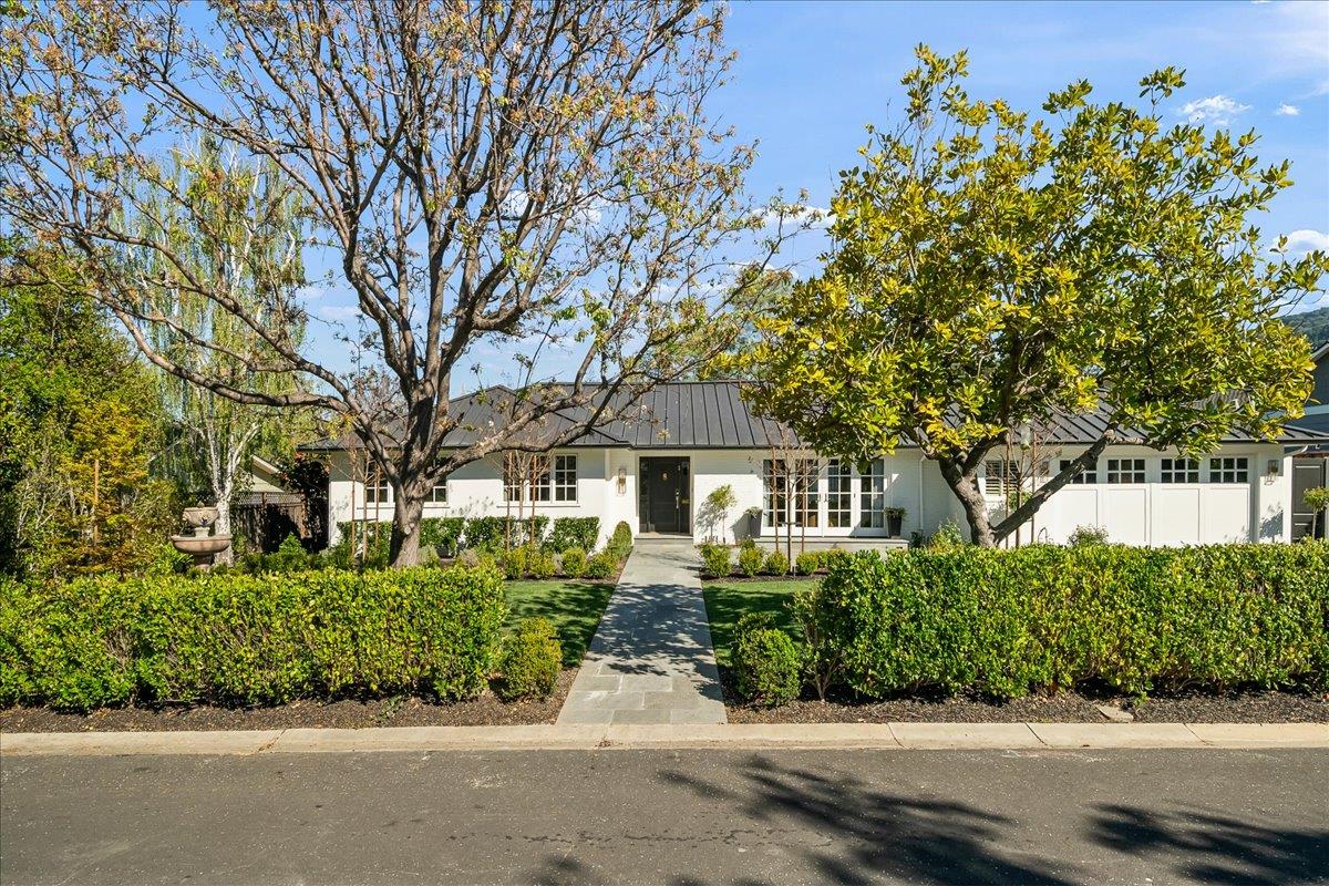 130 Longmeadow DR