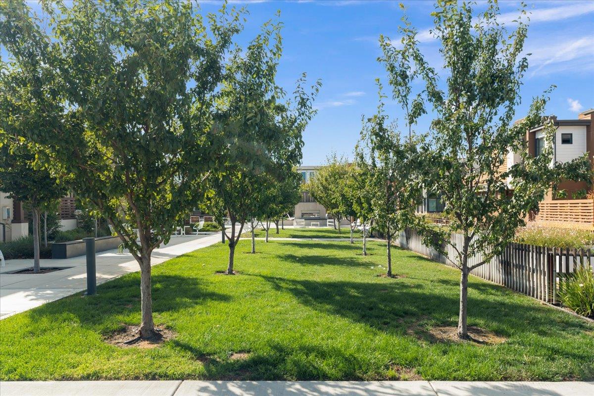 13186 Sepulveda CIR