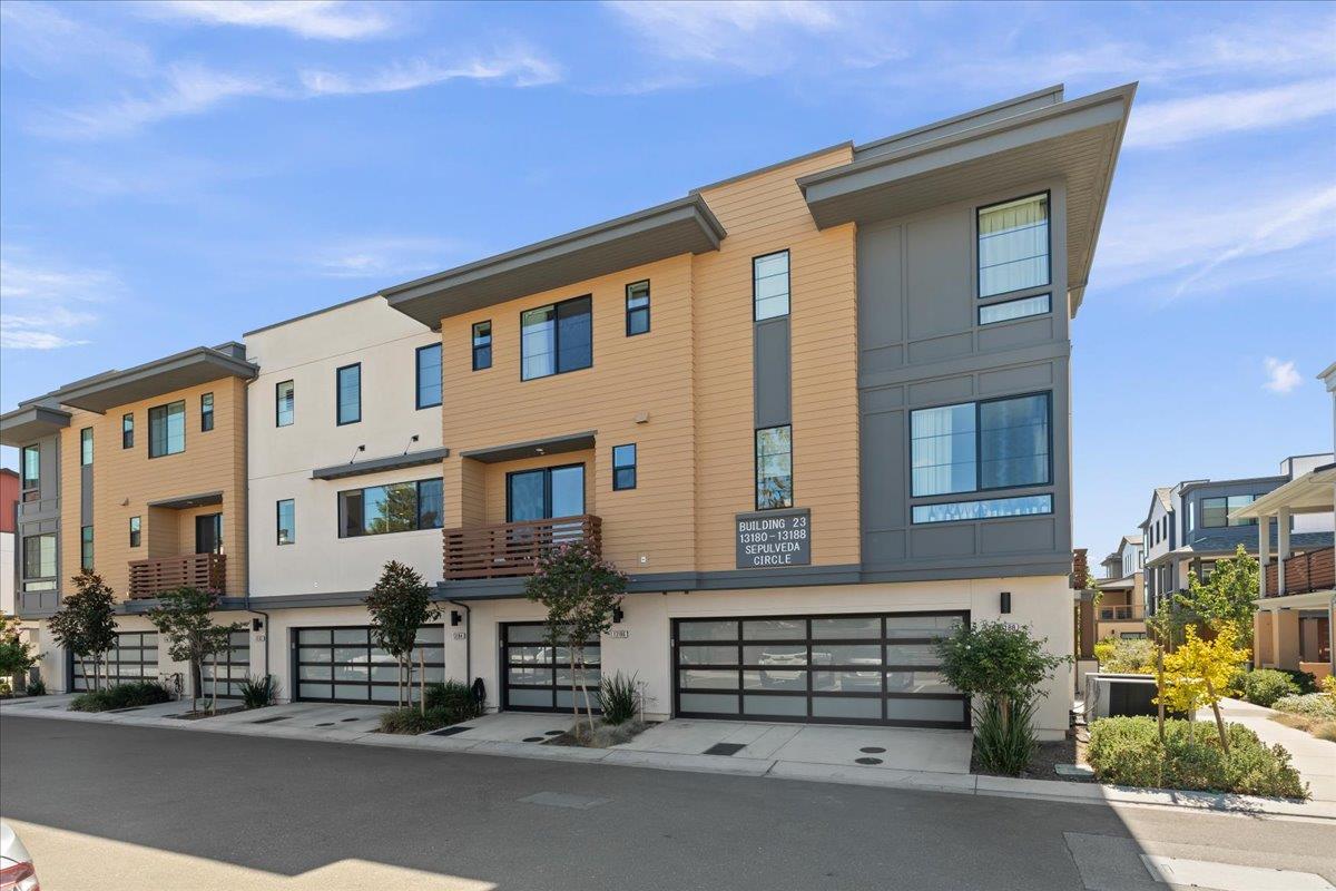 13186 Sepulveda CIR