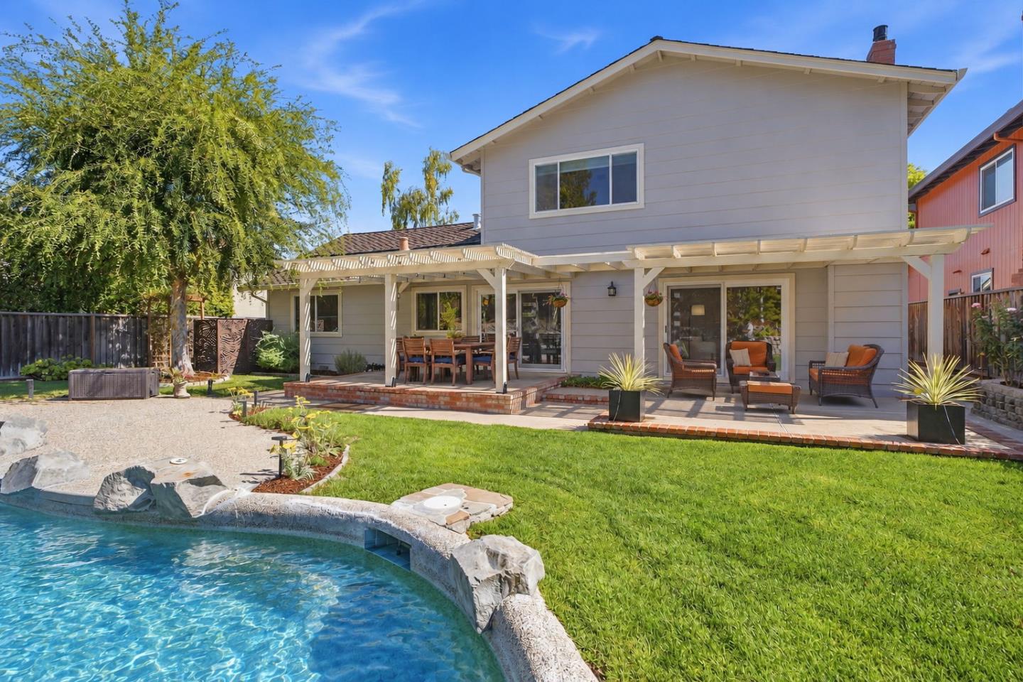 6519 Skyfarm DR