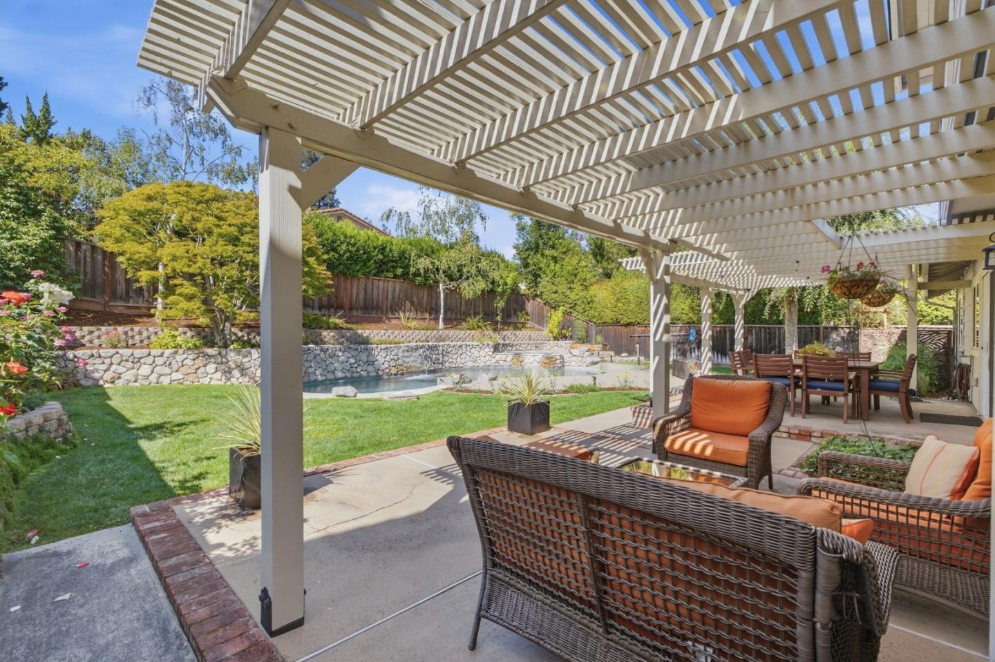 6519 Skyfarm DR