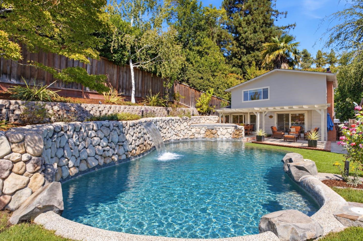 6519 Skyfarm DR