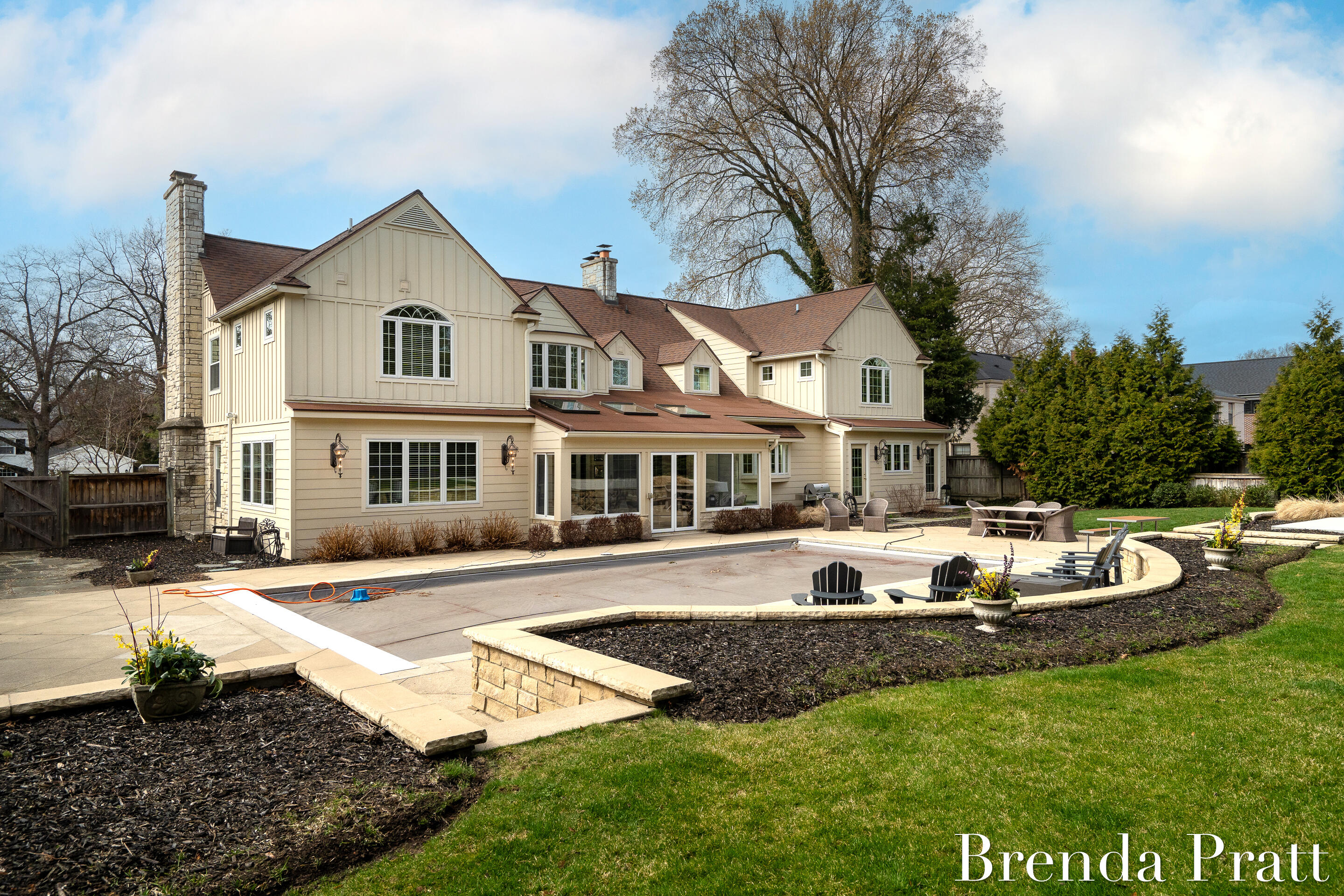 952 Plymouth Avenue SE