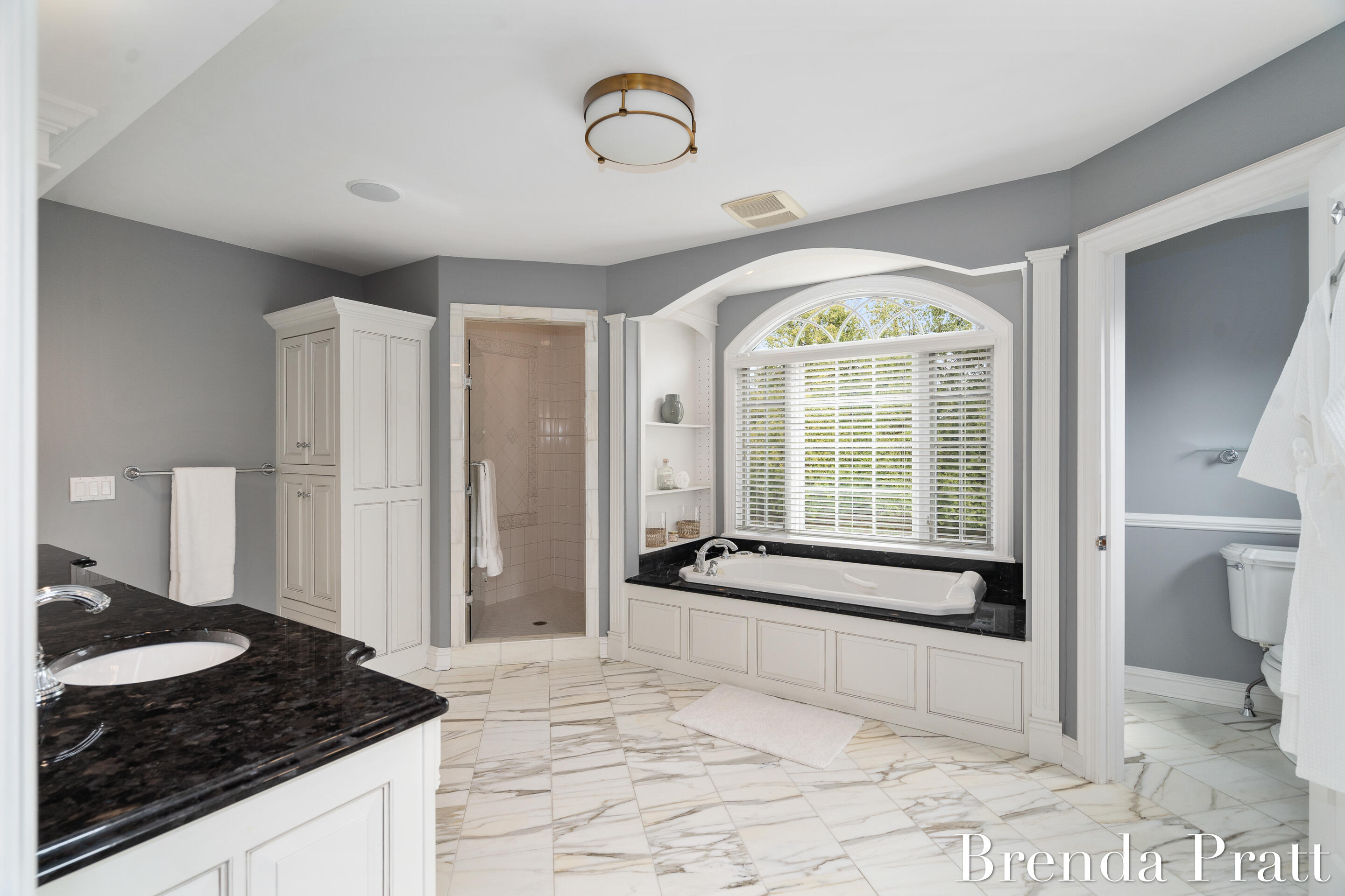 952 Plymouth Avenue SE