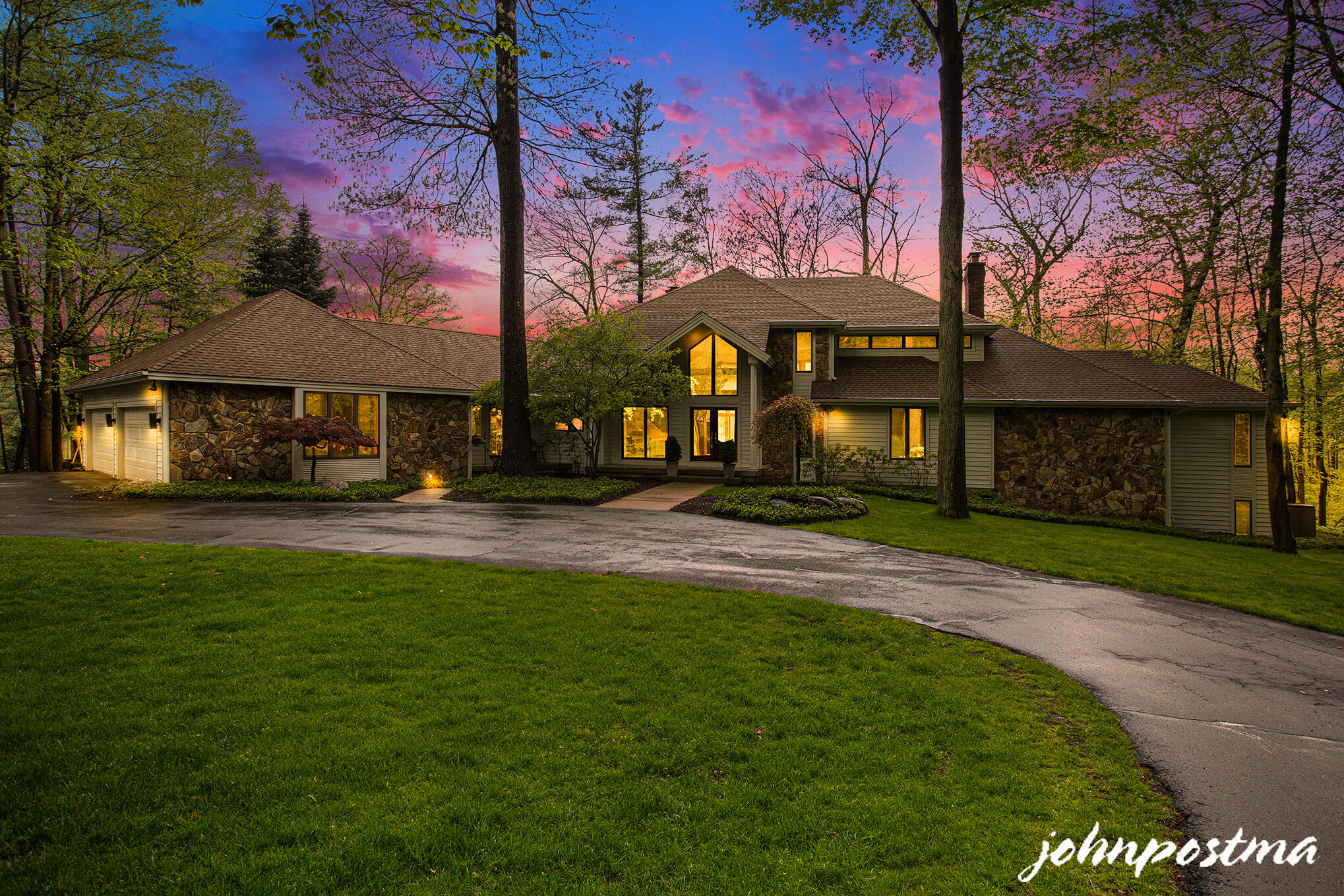 2009 Timber Trail Drive SE