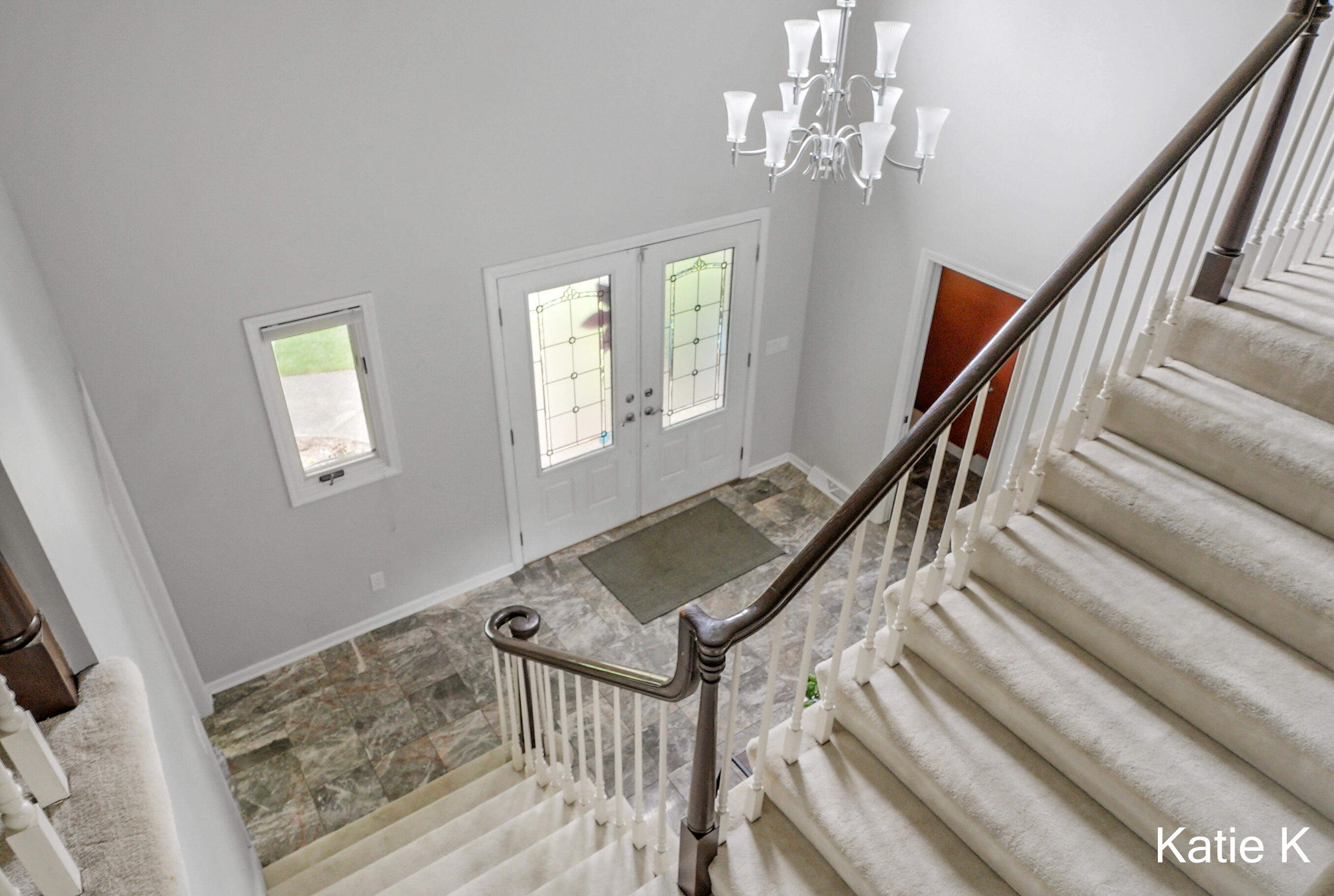305 Arlington Drive SE