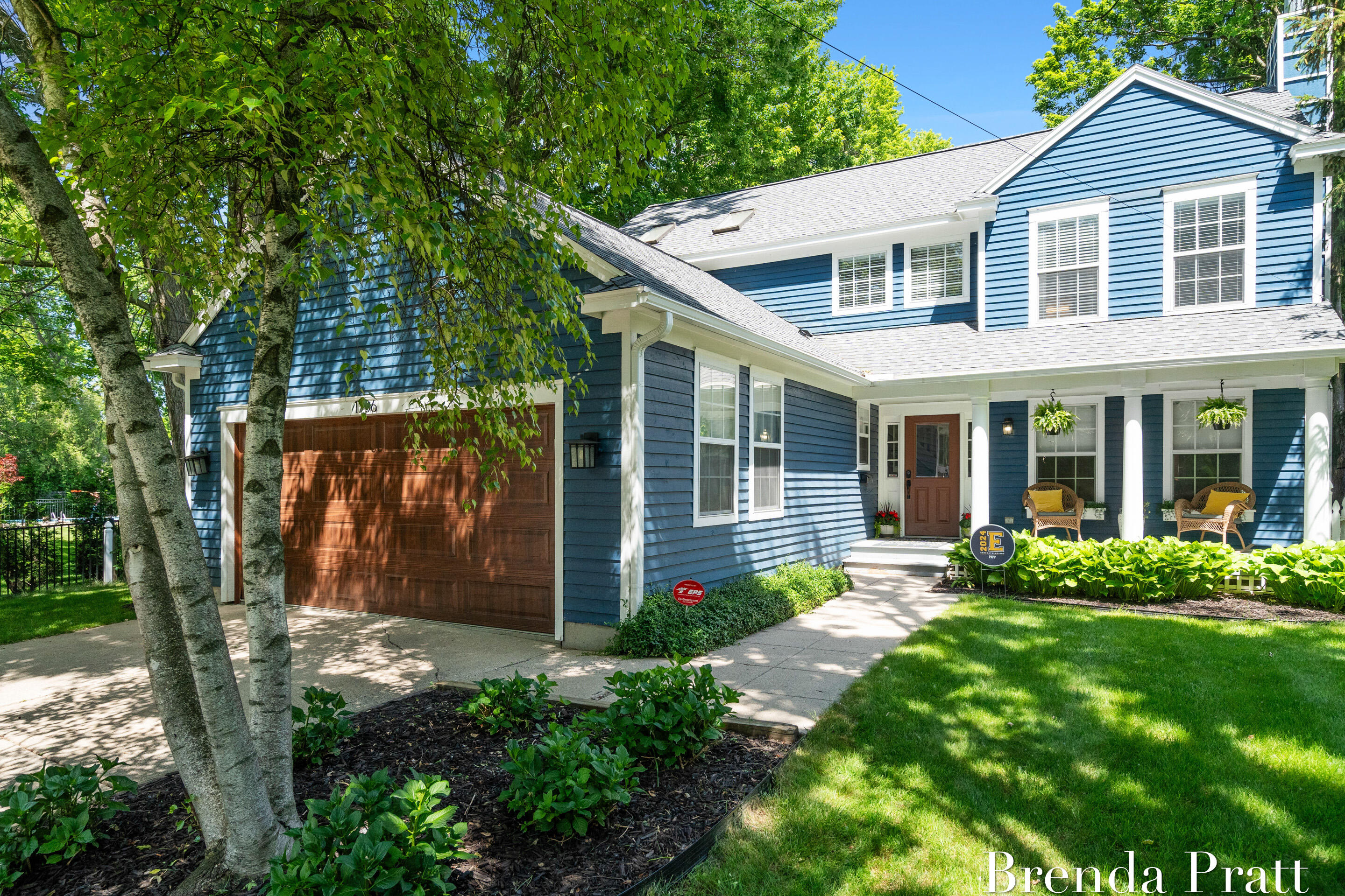 1706 Exeter Road SE